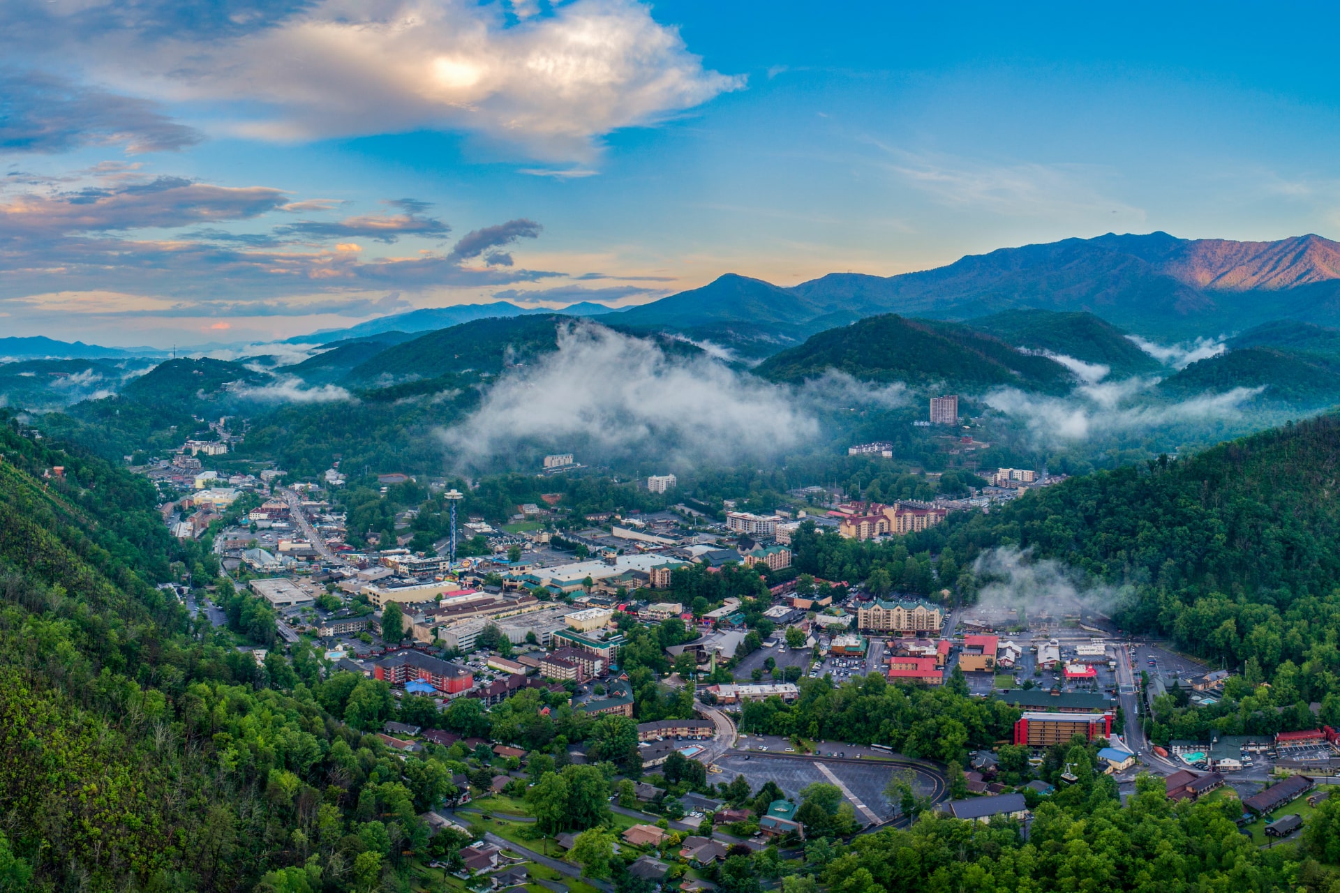 Gatlinburg Vacation Guide: Family Fun in Tennessee